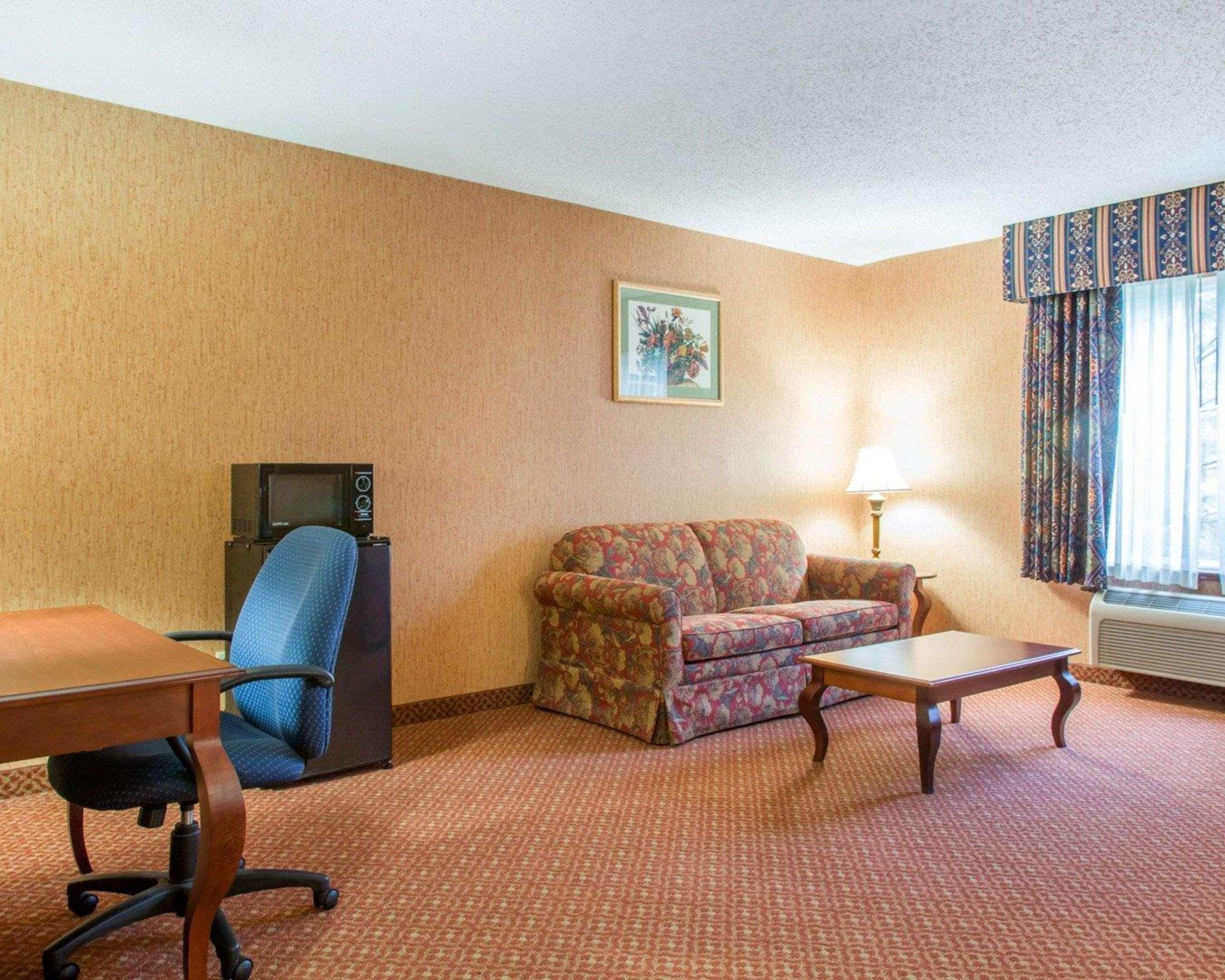 Quality Inn & Suites Meriden Luaran gambar